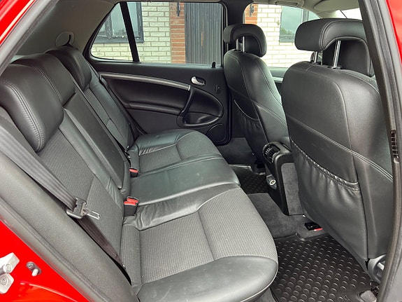 Saab 9-5 15 of 18