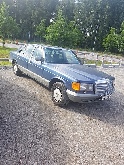 Mercedes-Benz 500 SEL 3 of 3