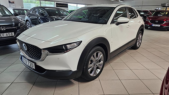 Mazda CX-30 3 of 9