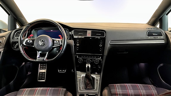 Volkswagen Golf I 4 of 12