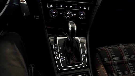 Volkswagen Golf I 12 of 12