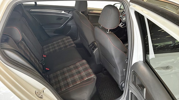 Volkswagen Golf I 5 of 12
