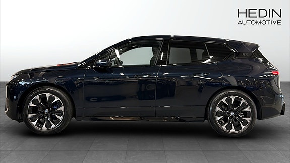 BMW iX 6 of 16