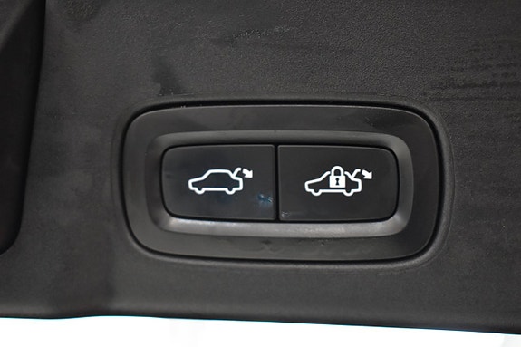 Volvo V90 Cross Country 6 of 26
