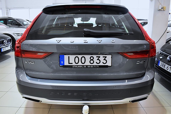 Volvo V90 Cross Country 4 of 26