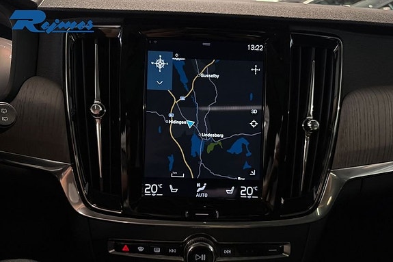 Volvo V90 Cross Country 13 of 28