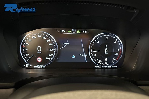 Volvo V90 Cross Country 9 of 28