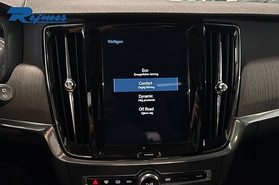 Volvo V90 Cross Country 12 of 28