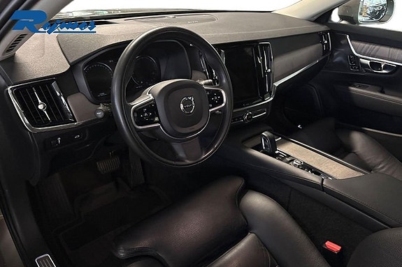 Volvo V90 Cross Country 6 of 28