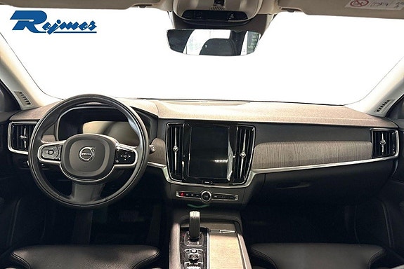 Volvo V90 Cross Country 17 of 28