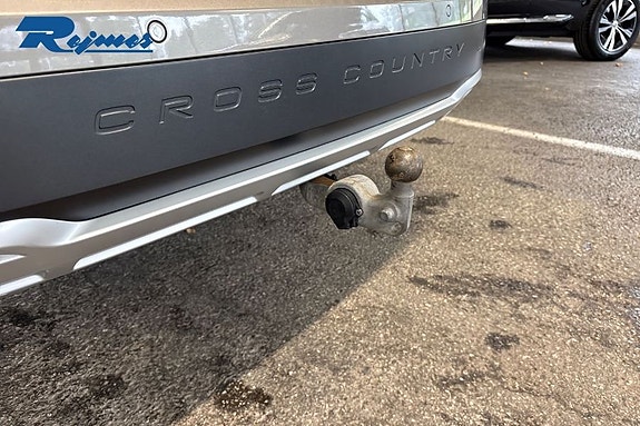 Volvo V90 Cross Country 24 of 28