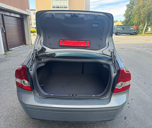 Volvo S40 7 of 7
