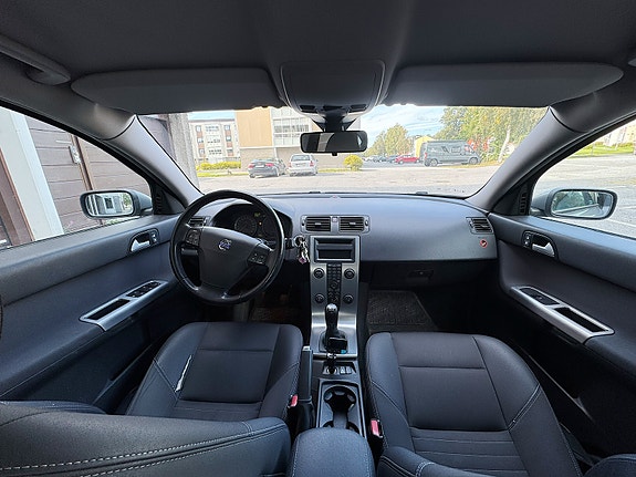 Volvo S40 4 of 7