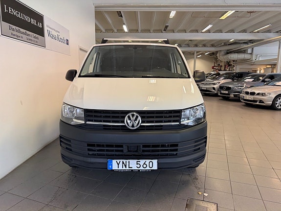 Volkswagen Transporter 7 of 10