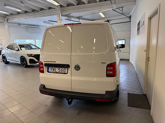 Volkswagen Transporter 3 of 10