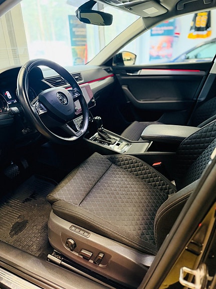 Skoda Superb 11 of 22