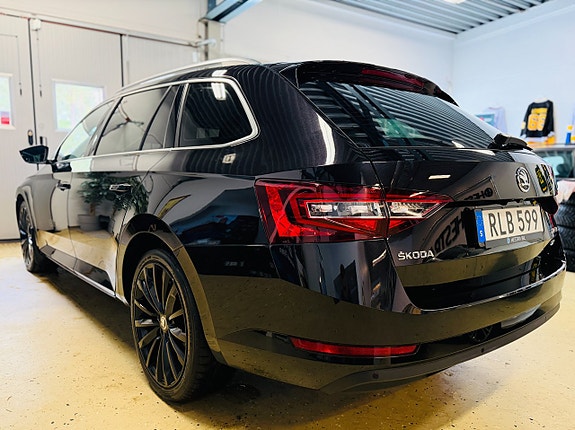 Skoda Superb 6 of 22