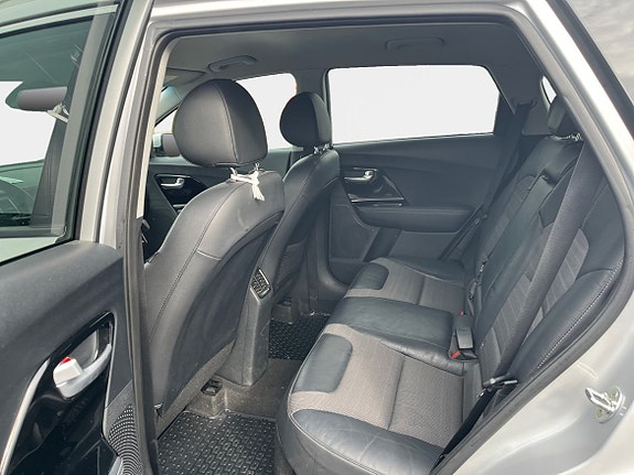 Kia Niro 2 of 4