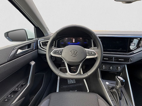 Volkswagen Polo 10 of 12
