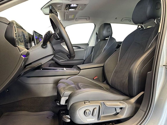 Volkswagen Passat 8 of 22