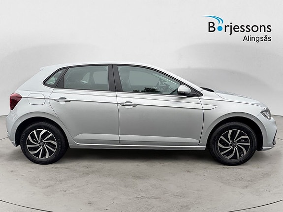 Volkswagen Polo 2 of 12