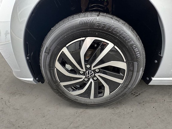 Volkswagen Polo 6 of 12