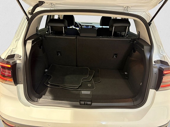 Volkswagen T-Cross 10 of 10