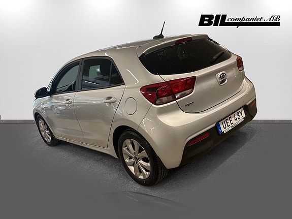 Kia Rio 6 of 15