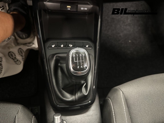 Kia Rio 12 of 15