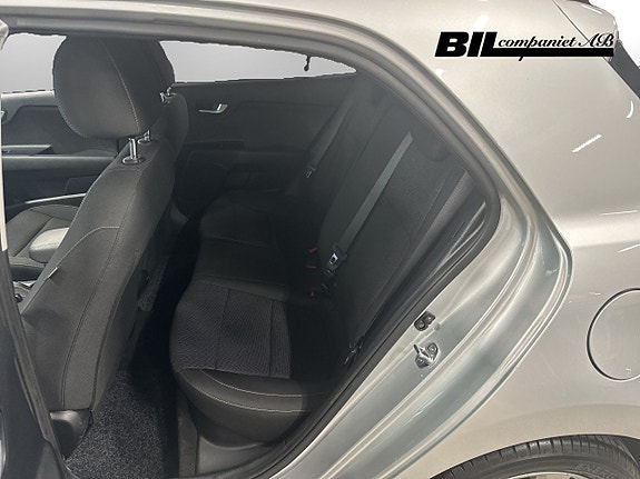 Kia Rio 9 of 15