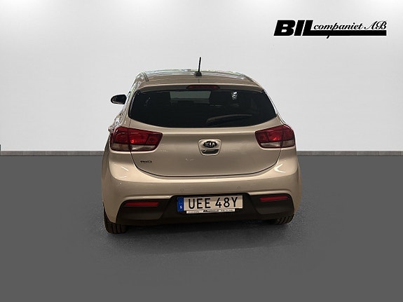 Kia Rio 5 of 15