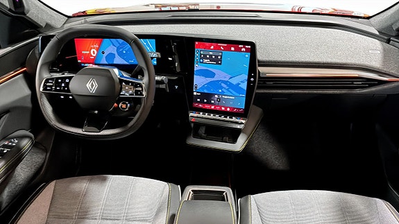 Renault Scenic E-Tech 4 of 14