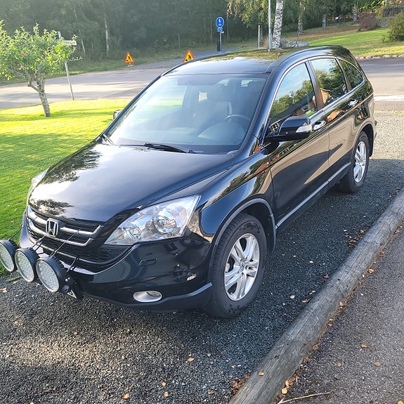 Honda CR-V 2 of 8