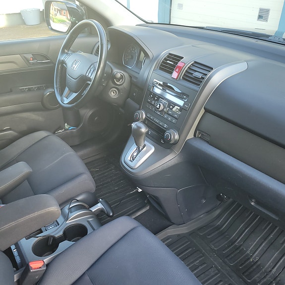Honda CR-V 5 of 8
