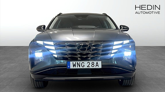 Hyundai Tucson 8 of 12