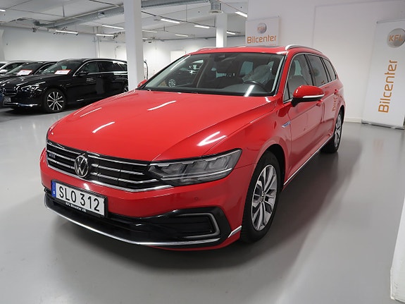 Volkswagen Passat 9 of 30