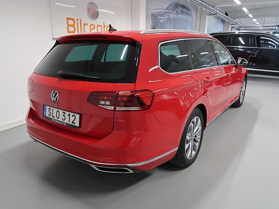 Volkswagen Passat 6 of 30