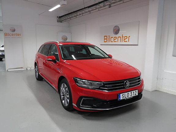 Volkswagen Passat 3 of 30