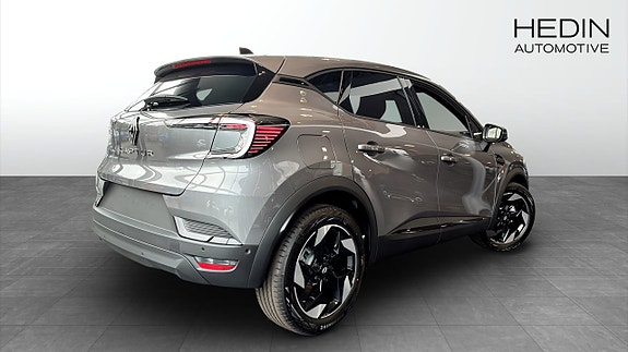 Renault Captur 2 of 12