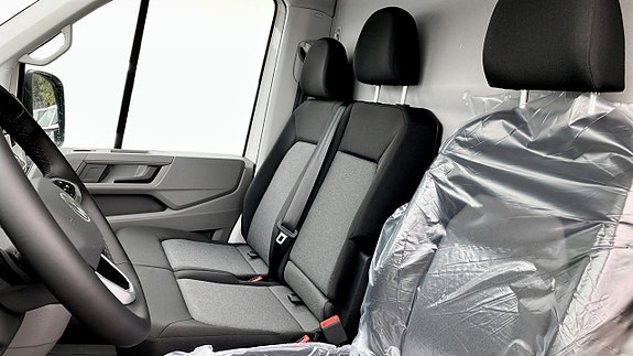 Volkswagen Crafter 8 of 12