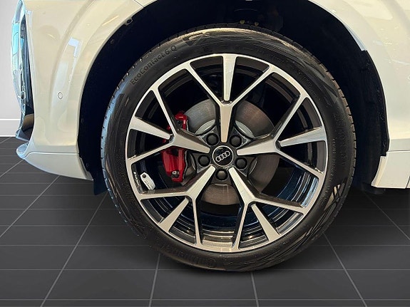 Audi Q3 7 of 22
