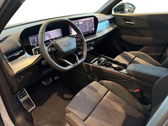 Audi Q3 8 of 22