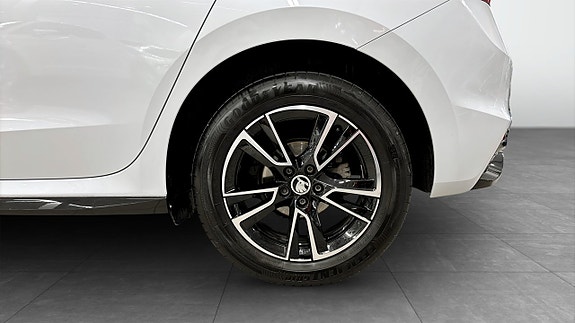 Skoda Fabia 6 of 13