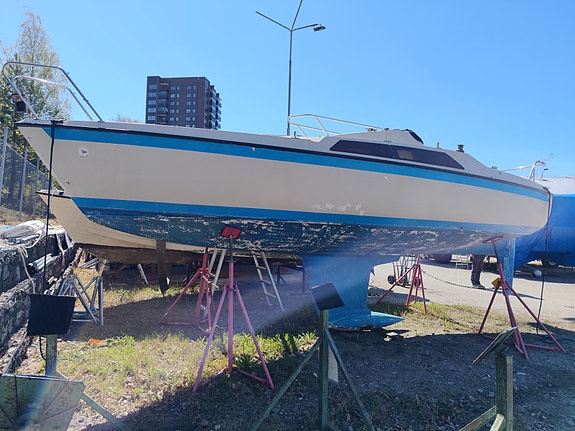 Maxi 77 4 of 13