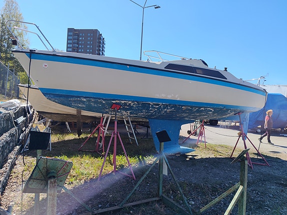 Maxi 77 5 of 13