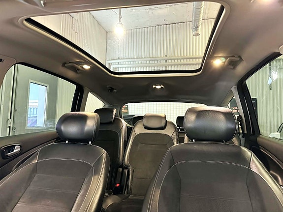 Ford S-MAX 13 of 15