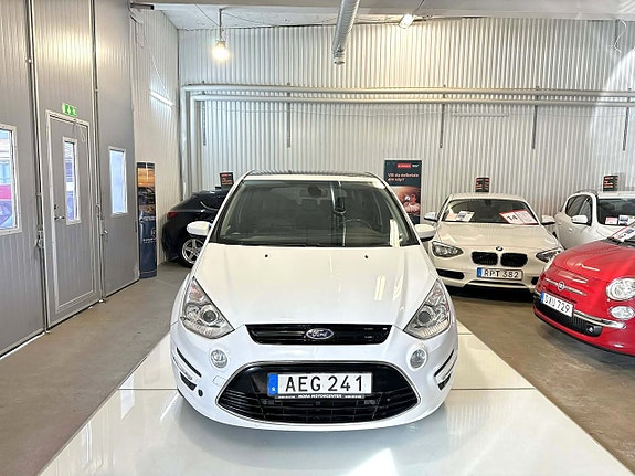 Ford S-MAX 3 of 15