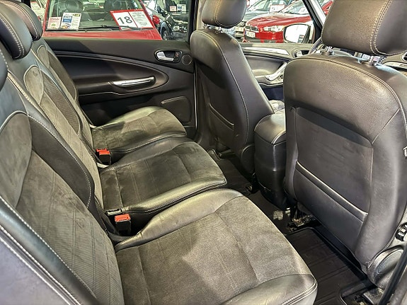 Ford S-MAX 11 of 15