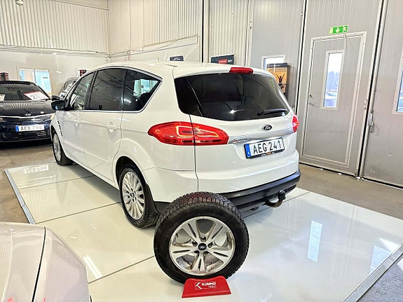 Ford S-MAX 6 of 15