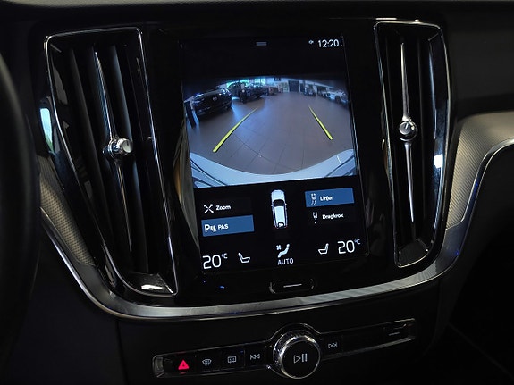 Volvo V60 13 of 17